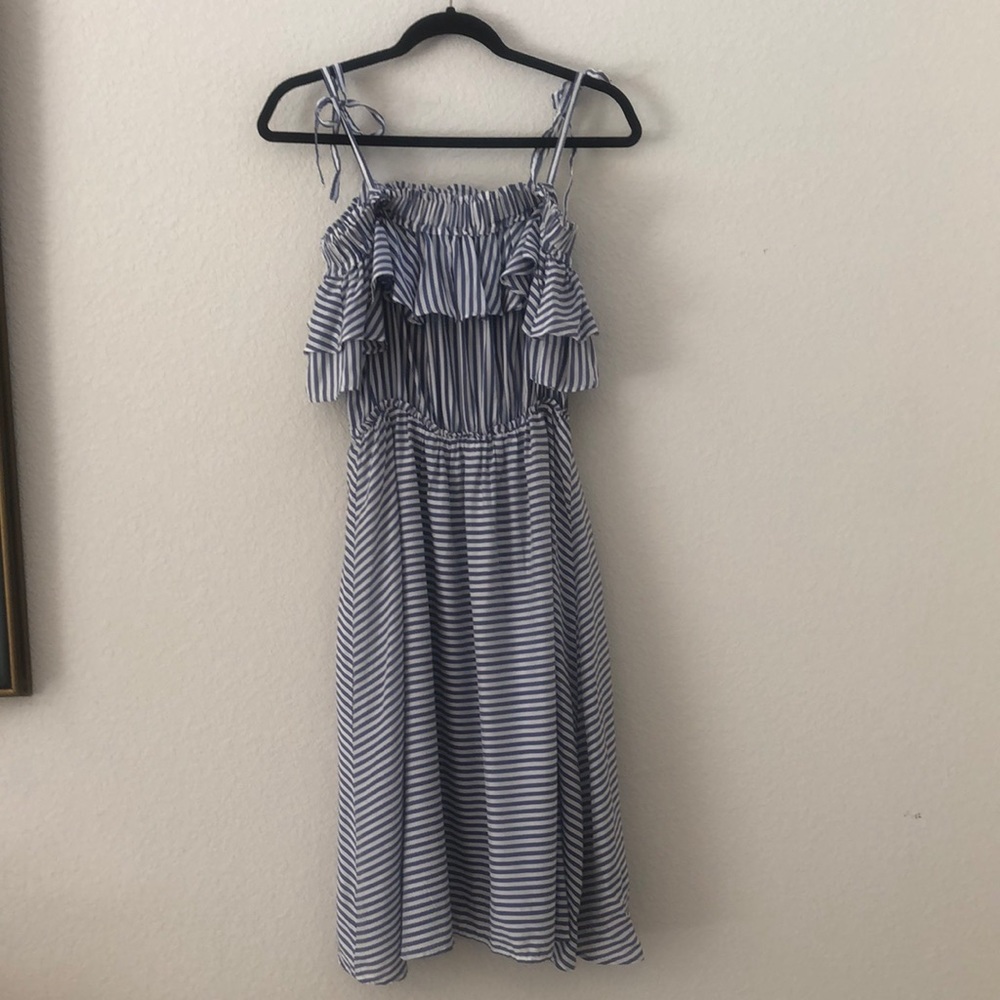 Ann Taylor LOFT Blue and White Seersucker Off the Shoulder Dress Size S
